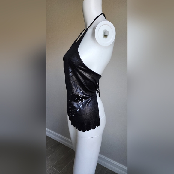 Tops - Black Cutout Sleeveless Top